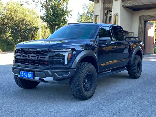 Фотография автомобиля — Ford F-150 Raptor