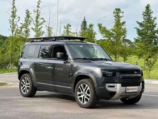 Land Rover Defender — Фото автомобиля 3