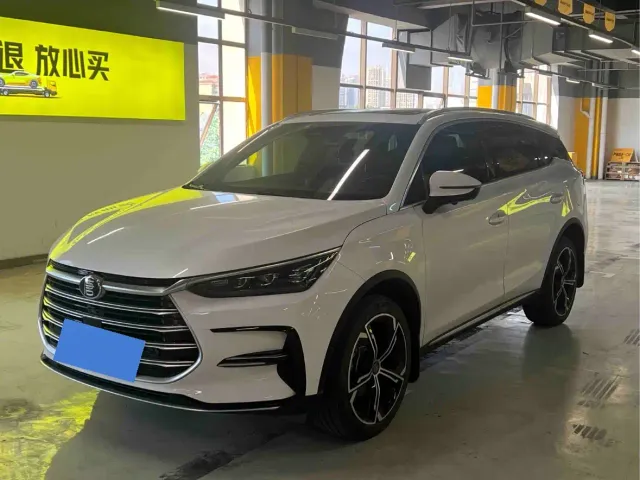 Фотография автомобиля — BYD Tang