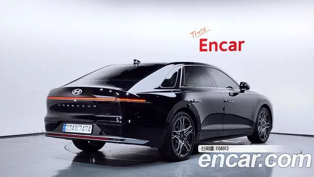 Hyundai Grandeur GN7 — Фото автомобиля 2