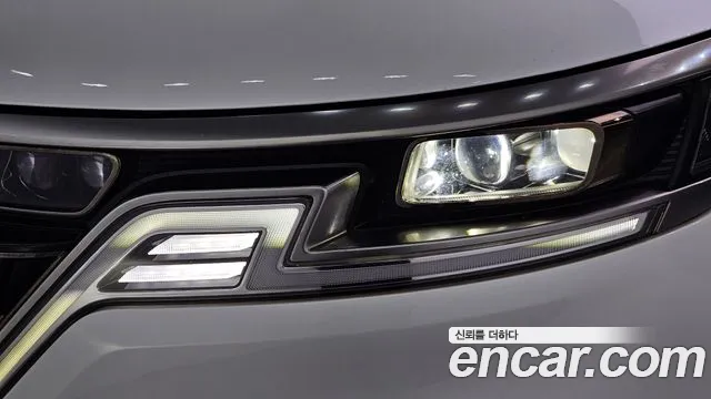 Kia Carnival Generation 4 — Фото автомобиля 7