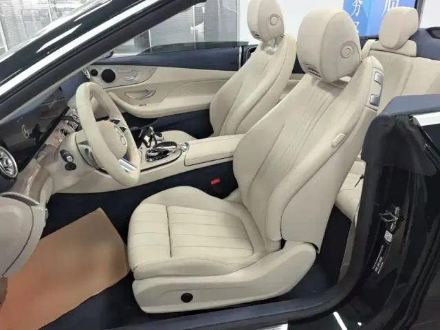 Mercedes-Benz E-Class — Фото автомобиля 19