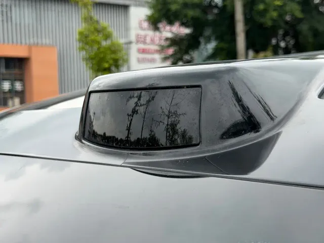 Li Auto L8 — Фото автомобиля 11