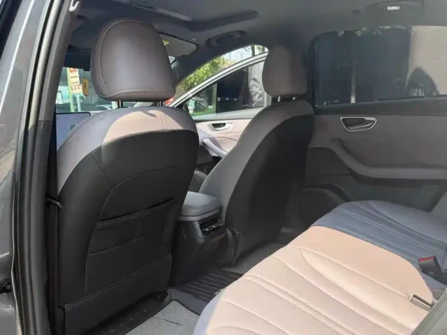 Roewe M7 DMH — Фото автомобиля 4