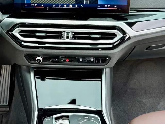 BMW 3 Series — Фото автомобиля 9
