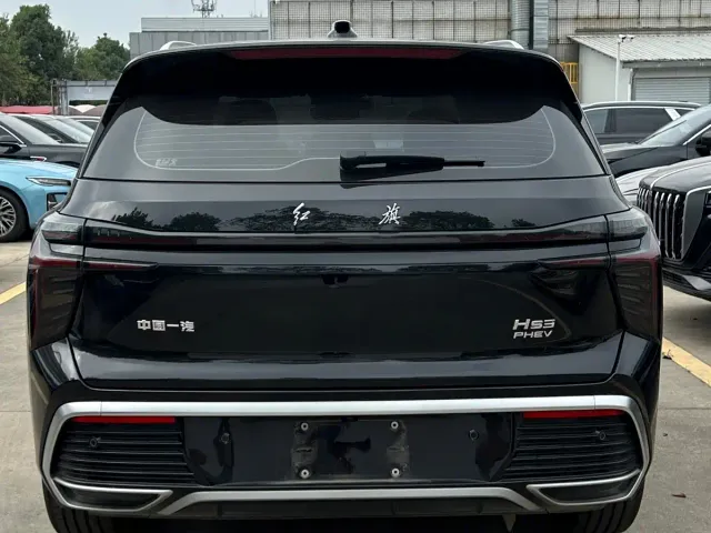 Hongqi HS3 PHEV — Фото автомобиля 5