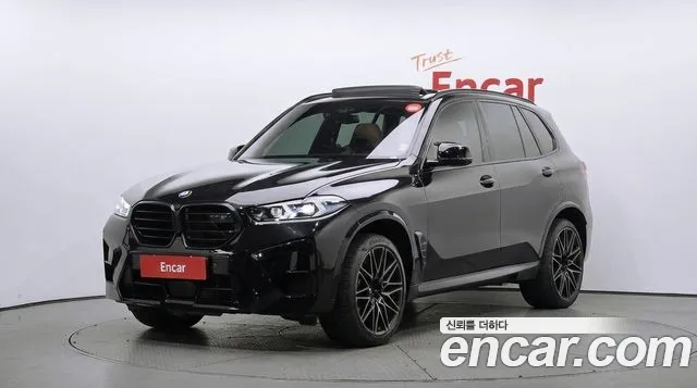 Фотография автомобиля — BMW X5 M G05