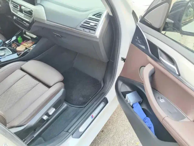 BMW iX3 — Фото автомобиля 12