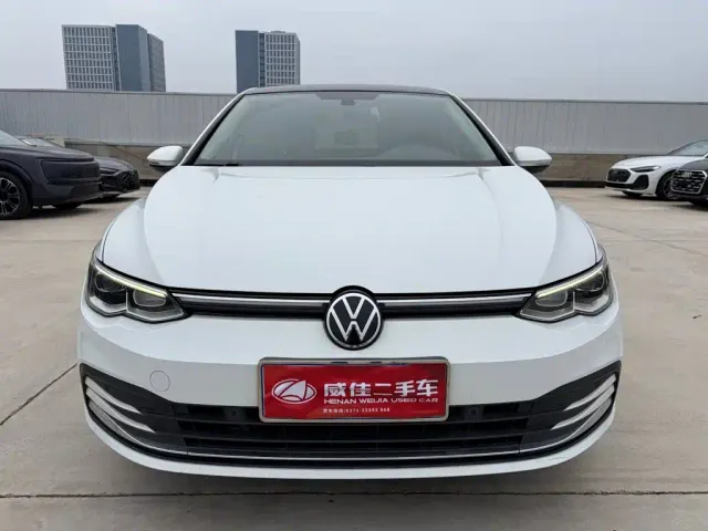 Volkswagen Golf — Фото автомобиля 2