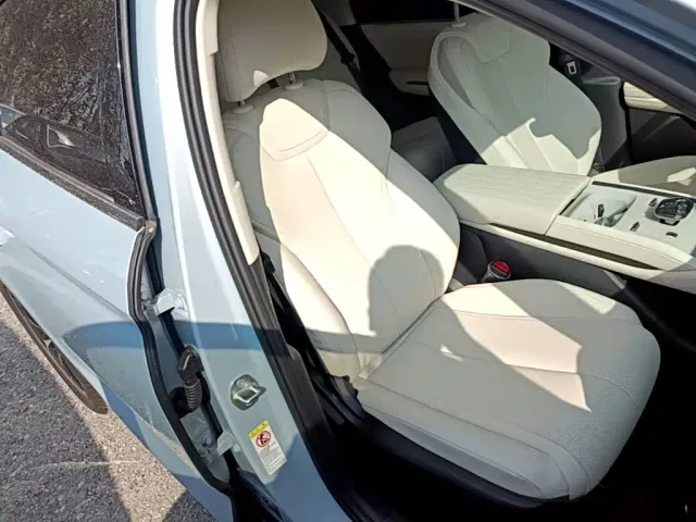 BYD Qin L — Фото автомобиля 24