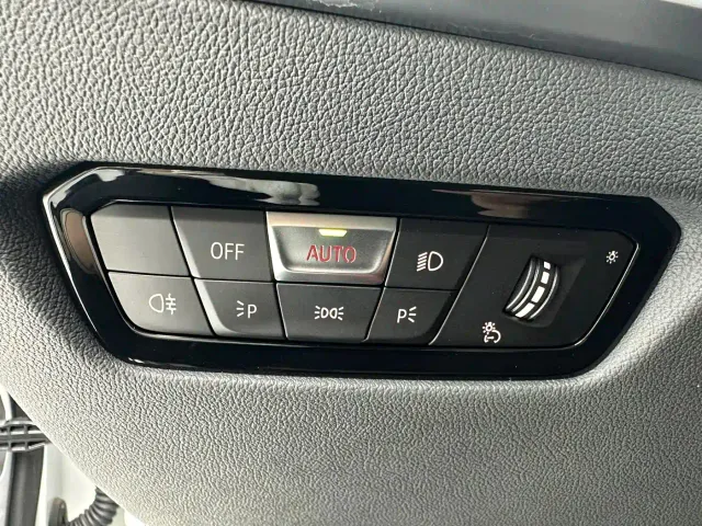 BMW 3 Series — Фото автомобиля 15