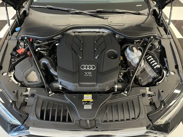 Audi A8 — Фото автомобиля 12