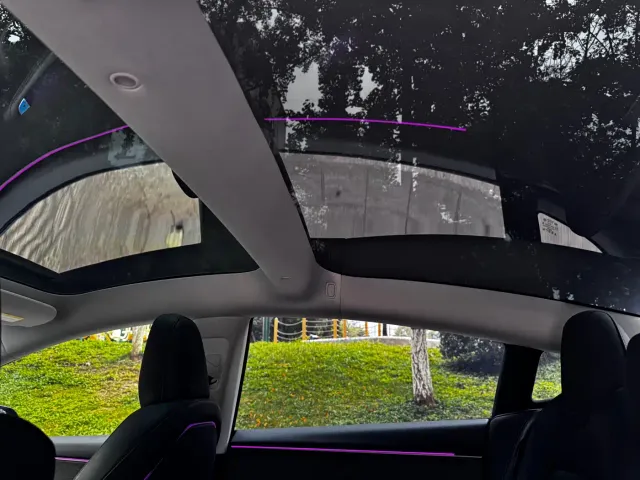 Tesla Model 3 — Фото автомобиля 15
