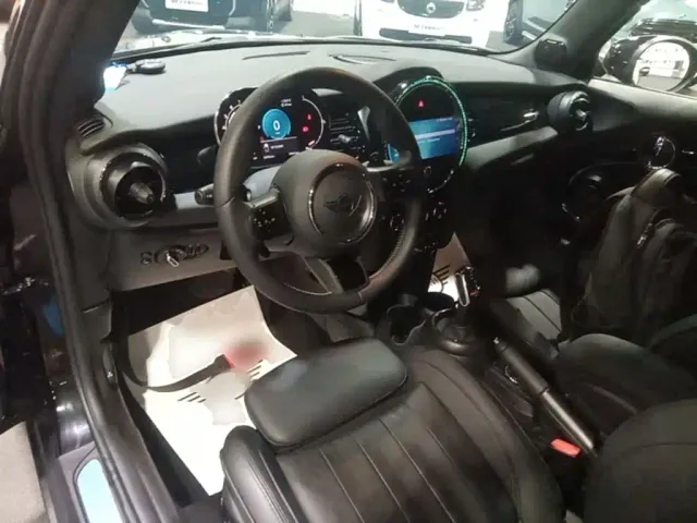 MINI Hatch — Фото автомобиля 10