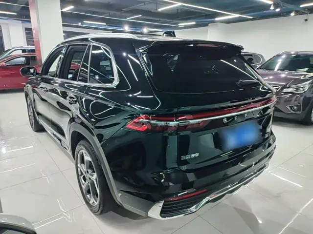 Geely Xingyue L — Фото автомобиля 4