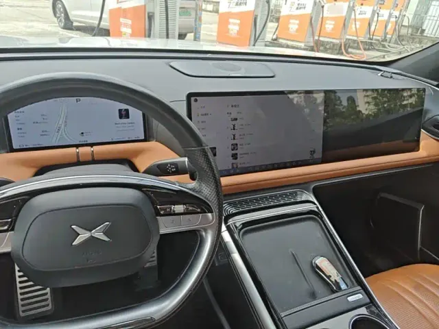 Xpeng G9 — Фото автомобиля 9