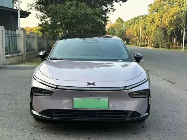 Xpeng P7+ — Фото автомобиля 2