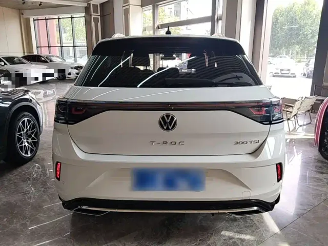 Volkswagen T-Roc — Фото автомобиля 5