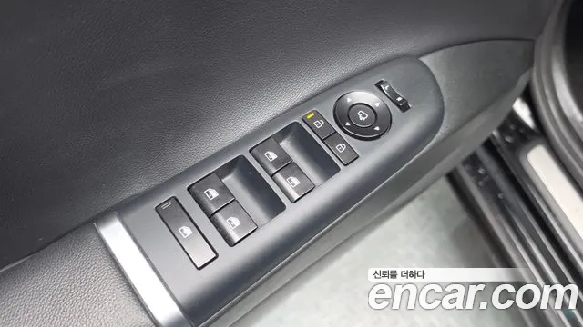 Hyundai Grandeur GN7 — Фото автомобиля 27