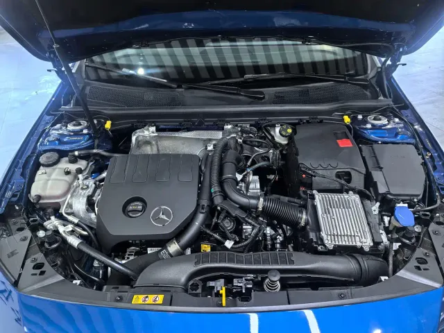 Mercedes-Benz A-Class — Фото автомобиля 8