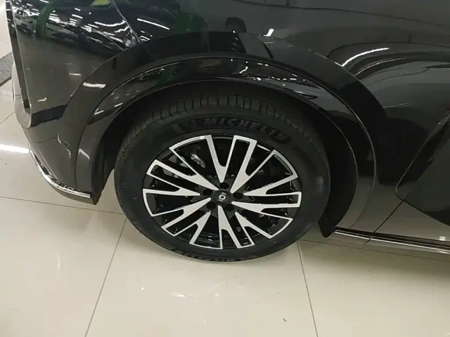 Changan Qiyuan Q07 — Фото автомобиля 22