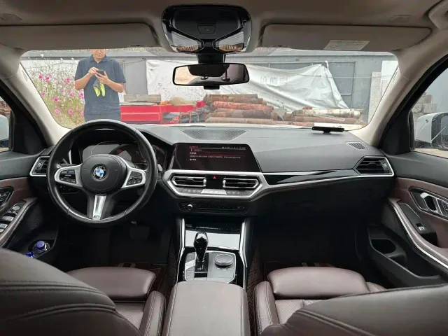 BMW 3 Series — Фото автомобиля 14