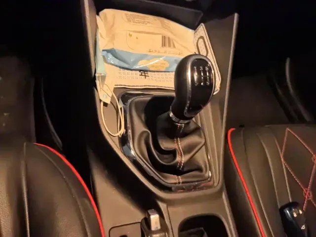 Changan Oushang X5 — Фото автомобиля 16