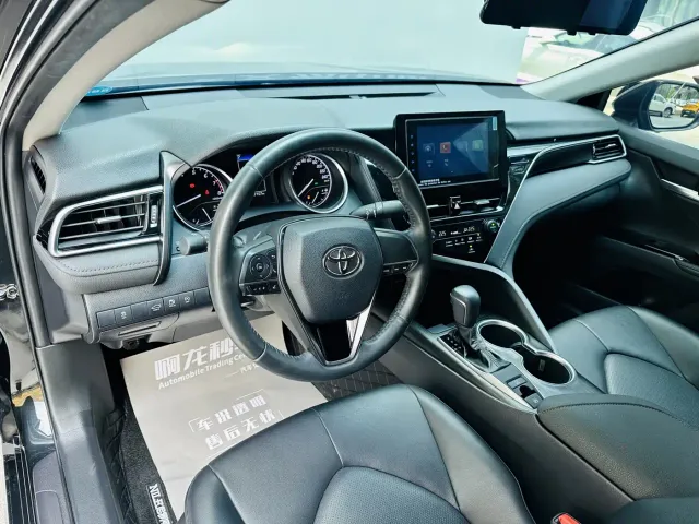 Toyota Camry — Фото автомобиля 9