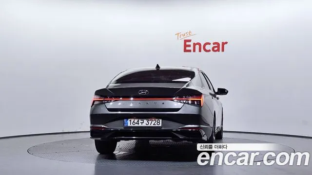 Hyundai AVANTE Avante (CN7) — Фото автомобиля 3