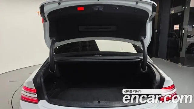 Genesis G80 RG3 — Фото автомобиля 26