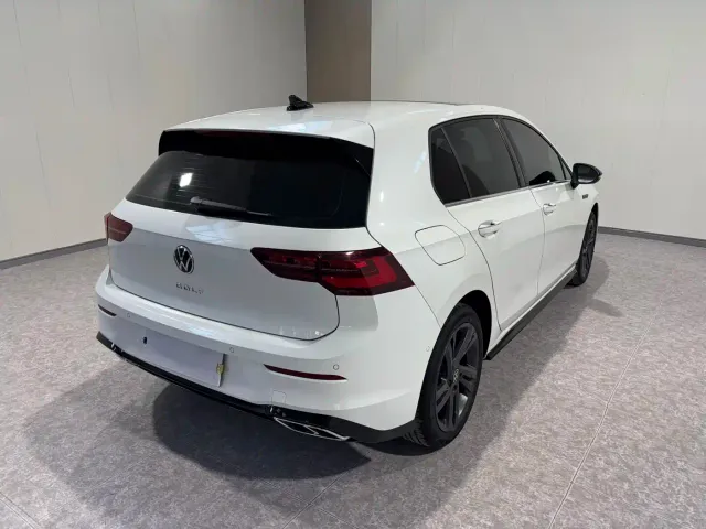 Volkswagen Golf — Фото автомобиля 6