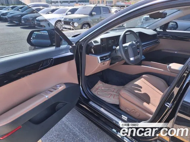 Hyundai Grandeur GN7 — Фото автомобиля 9