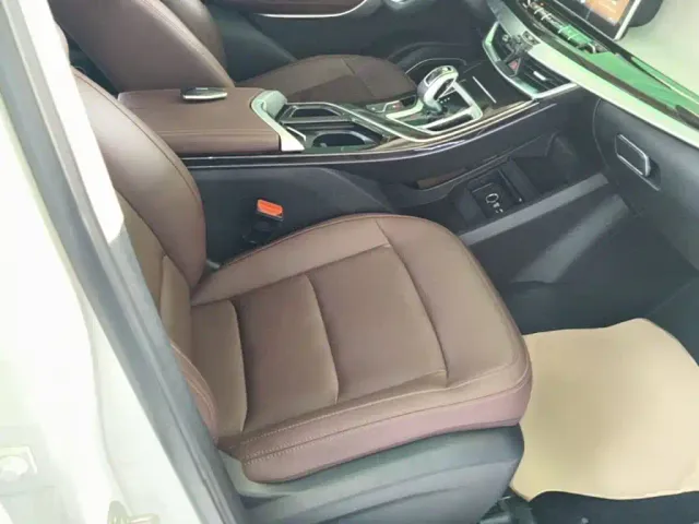 Geely Jiaji — Фото автомобиля 24