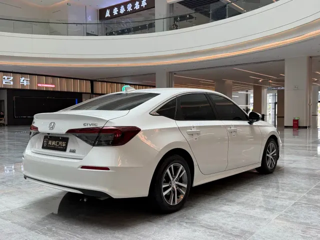Honda Civic — Фото автомобиля 5