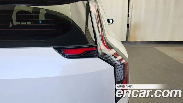 Kia EV9 — Фото автомобиля 8