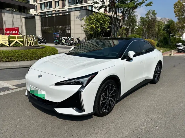 Arcfox Alpha S5 — Фото автомобиля 2
