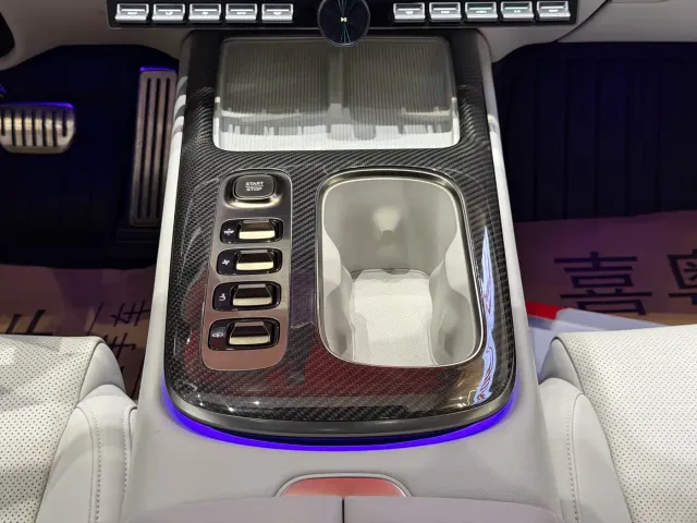 Xiaomi SU7 — Фото автомобиля 10