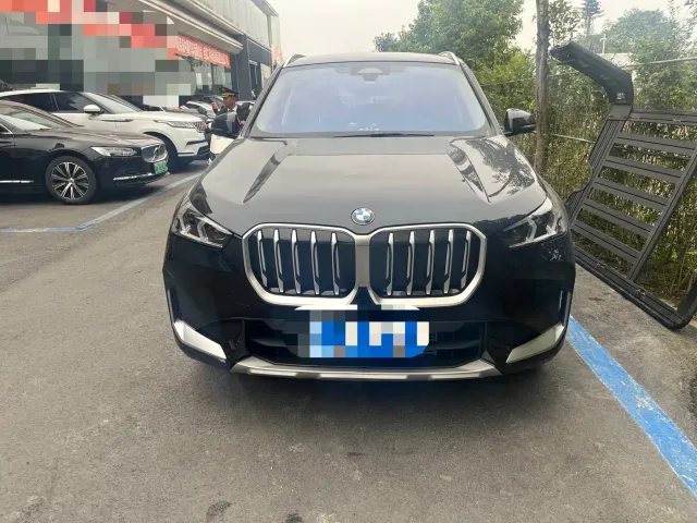 BMW X1 — Фото автомобиля 2