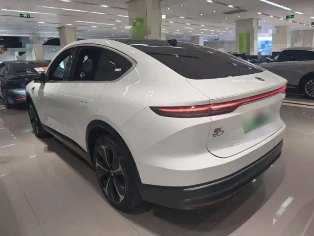 Nio EC7 — Фото автомобиля 4