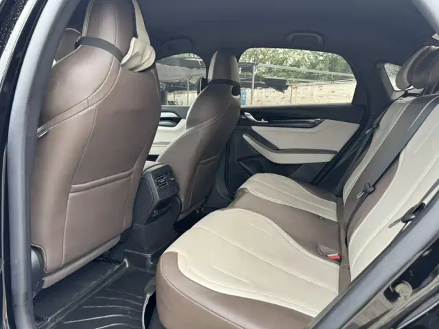 BYD Qin PLUS — Фото автомобиля 12