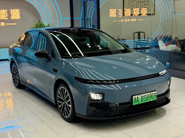 Leapmotor B01 — Фото автомобиля 3