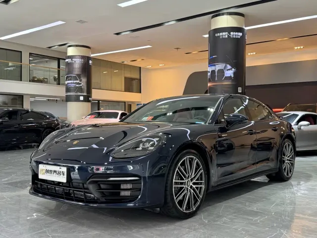 Фотография автомобиля — Porsche Panamera