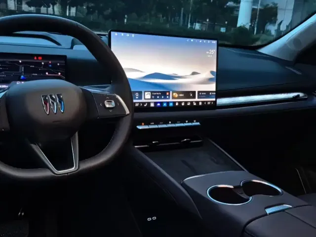 Buick Zhijing E7 — Фото автомобиля 10