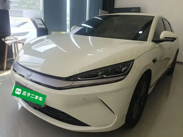 Фотография автомобиля — BYD Qin L