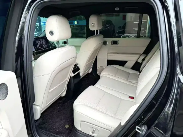 Li Auto L6 — Фото автомобиля 6