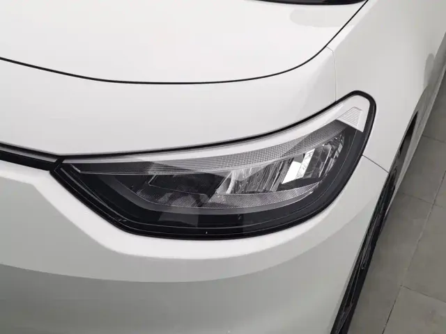 Volkswagen ID.3 — Фото автомобиля 7