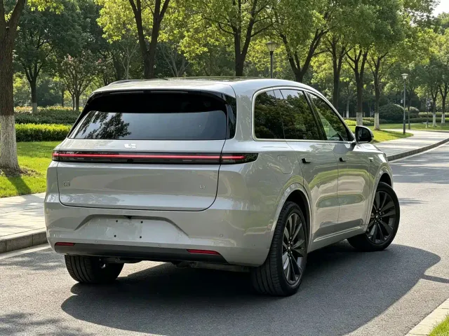 Li Auto L6 — Фото автомобиля 4