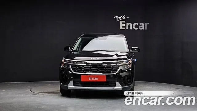 Kia Seltos Новый Seltos Бензин 2.0 2WD — Фото автомобиля 3