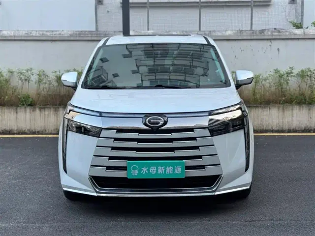 GAC Trumpchi E8 — Фото автомобиля 2