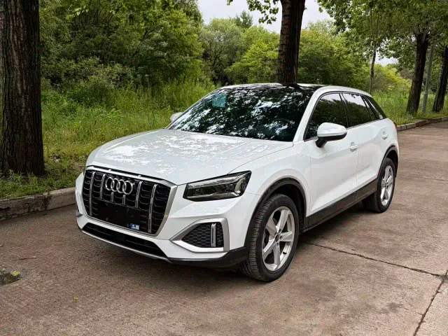 Audi Q2L — Фото автомобиля 2